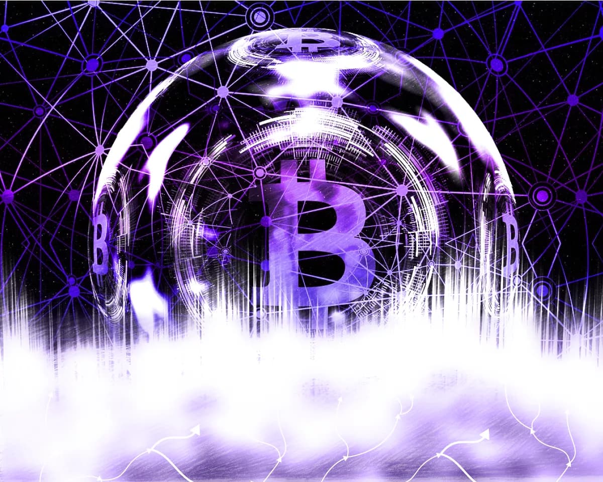 Coinbase Warns of Potential Bitcoin Cascade Crash Risk